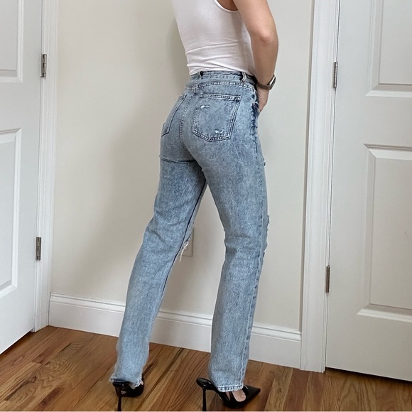 High Waist Straight Leg Distressed Jeans - Picture 5 of 9
